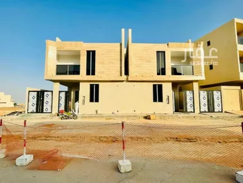 فيلا للبيع في شارع أبي محمد الأكفاني, حي المهدية, مدينة الرياض, منطقة الرياض صورة 2