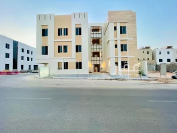عمارة للبيع في شارع يعقوب الصفار, حي المهدية, مدينة الرياض, منطقة الرياض صورة 2