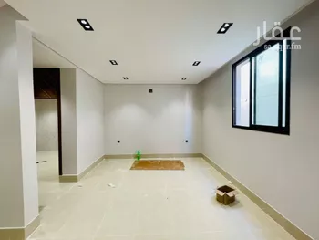 دور للبيع في شارع الجارود السلمي, حي عكاظ, مدينة الرياض, منطقة الرياض صورة 3