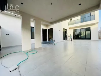 فيلا للبيع في شارع السيل الكبير, حي المهدية, مدينة الرياض, منطقة الرياض صورة 3