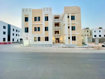 عمارة للبيع في شارع يعقوب الصفار, حي المهدية, مدينة الرياض, منطقة الرياض صورة 2