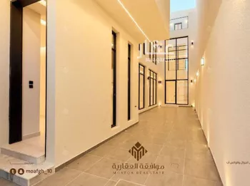 فيلا للبيع في شارع أحمد الكازروني, حي المهدية, مدينة الرياض, منطقة الرياض صورة 5