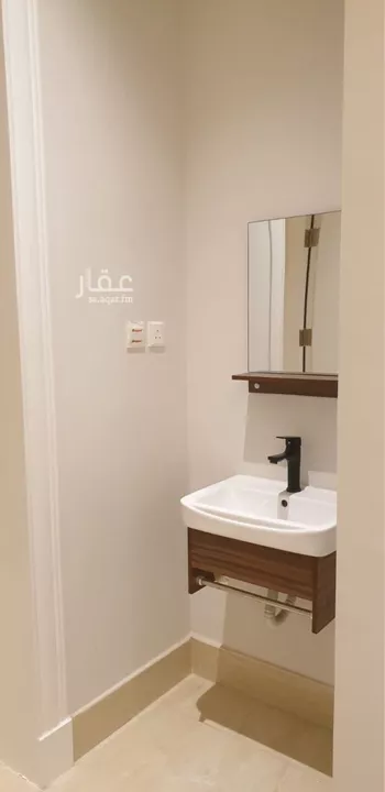 شقة للإيجار في شارع محمد بن عبدالعزيز الدغيثر, حي الملقا, مدينة الرياض, منطقة الرياض صورة 3