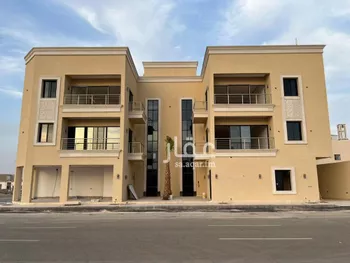 شقة للبيع في شارع أبي نزار الصنعاني اليمني, حي المهدية, مدينة الرياض, منطقة الرياض