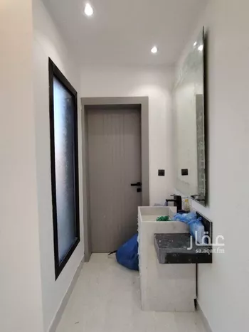 دور للبيع في شارع مسلم, حي بدر, مدينة الرياض, منطقة الرياض صورة 3