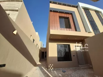 فيلا للبيع في شارع المصيف, حي عكاظ, مدينة الرياض, منطقة الرياض صورة 3