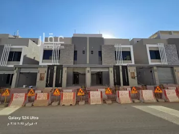 دور للبيع في شارع ريس, حي بدر, مدينة الرياض, منطقة الرياض