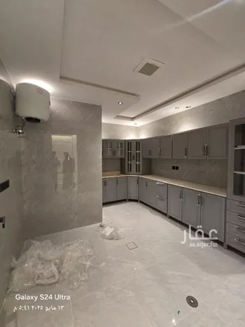 دور للبيع في شارع حسان بن قيس, حي بدر, مدينة الرياض, منطقة الرياض صورة 4