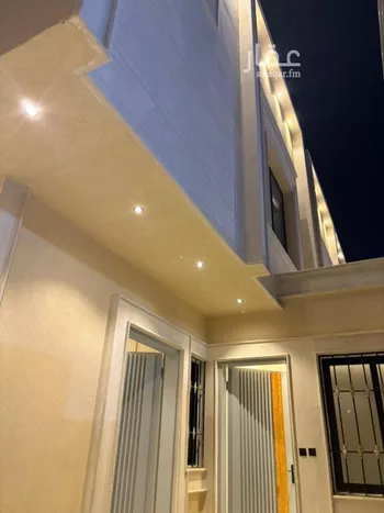 فيلا للبيع في شارع آمنة بنت عمار, حي العريجاء الغربي, مدينة الرياض, منطقة الرياض صورة 5