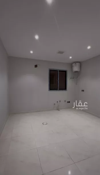 دور للبيع في شارع إسماعيل القيسي, حي عكاظ, مدينة الرياض, منطقة الرياض صورة 3