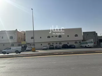 عمارة للإيجار في شارع الشيخ خليفة بن حمد ال ثاني, حي المعيزيلة, مدينة الرياض, منطقة الرياض