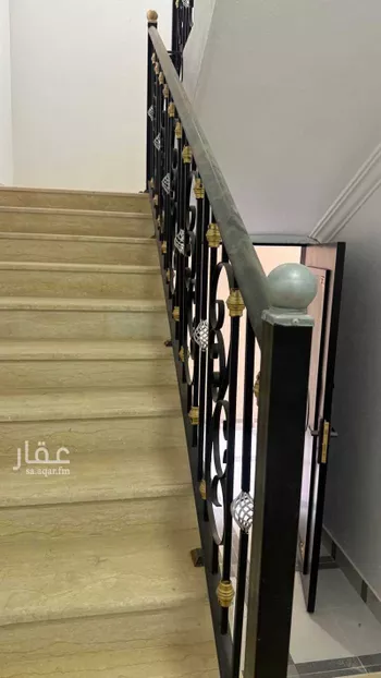دور للبيع في شارع رقم 16, حي العزيزية, مدينة الرياض, منطقة الرياض صورة 5