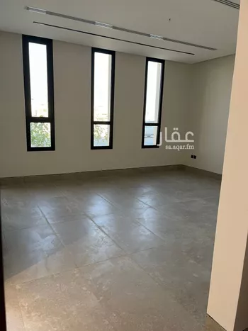 فيلا للبيع في شارع أحمد الكازروني, حي المهدية, مدينة الرياض, منطقة الرياض صورة 3