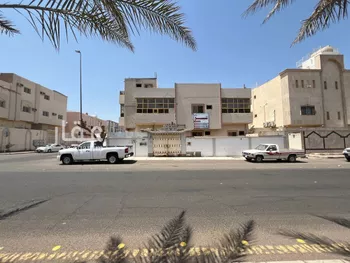 عمارة للبيع في شارع ثابت ابن خنساء, حي الخالدية, مدينة المدينه المنوره, منطقة المدينة المنورة صورة 2