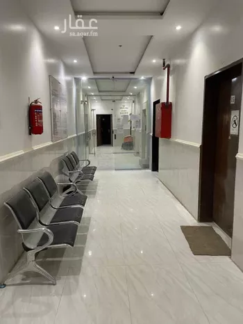عمارة للإيجار في شارع سلطان بن نمر, حي الرمال, مدينة الرياض, منطقة الرياض صورة 2