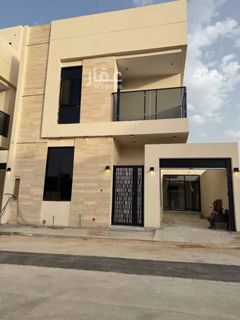 فيلا للبيع في شارع إسماعيل بن أحمد بن الحسن, حي المهدية, مدينة الرياض, منطقة الرياض صورة 2