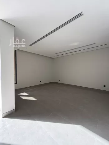 فيلا للبيع في شارع كلثم بنت عمرو, حي المهدية, مدينة الرياض, منطقة الرياض صورة 2