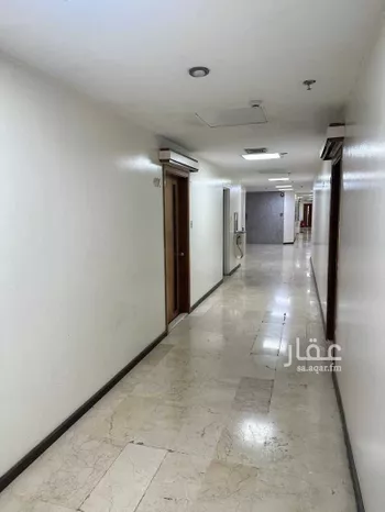 عمارة للإيجار في شارع الحادي عشر, حي السوق, مدينة الدمام, المنطقة الشرقية صورة 4