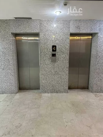 عمارة للإيجار في شارع الحادي عشر, حي السوق, مدينة الدمام, المنطقة الشرقية صورة 5