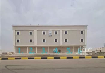 عمارة للبيع في شارع قتادة بن النعمان, حي الوادي, مدينة حفر الباطن, المنطقة الشرقية