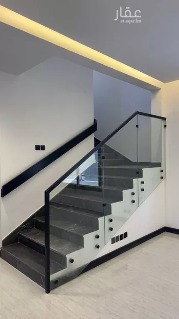 دور للبيع في شارع عيسى الملاحي, حي الصفاء, مدينة الرياض, منطقة الرياض صورة 2