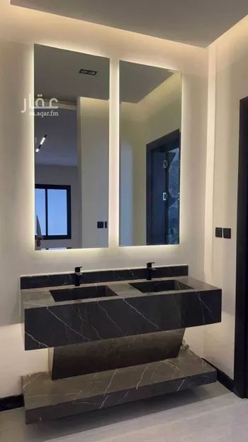 دور للبيع في شارع عيسى الملاحي, حي الصفاء, مدينة الرياض, منطقة الرياض صورة 4