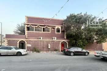 فيلا للبيع في شارع مطلق بن عجبان, حي الفيصلية, مدينة الرياض, منطقة الرياض