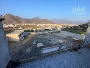 عمارة للبيع في شارع الدائري , مدينة المجارده, منطقة عسير صورة 5
