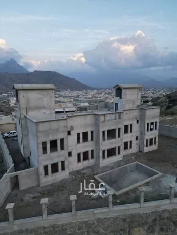 عمارة للبيع في شارع الدائري , مدينة المجارده, منطقة عسير صورة 2