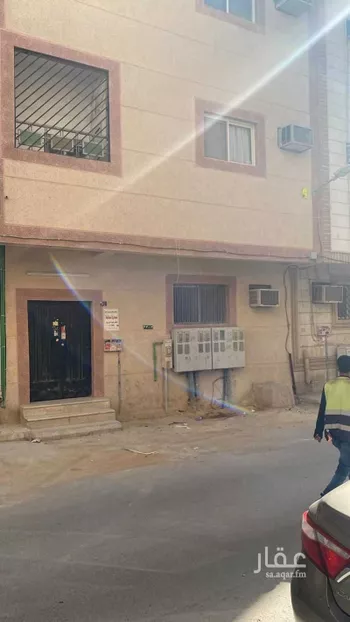 عمارة للبيع في شارع بردي, حي الوزارات, مدينة الرياض, منطقة الرياض صورة 3
