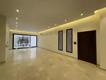 فيلا للبيع في شارع النباجي, حي الشراع, مدينة جدة, منطقة مكة المكرمة صورة 3