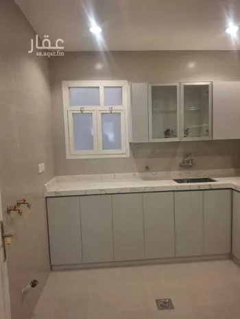 عمارة للإيجار في شارع ابي اسحاق الشيبي, حي المعذر, مدينة الرياض, منطقة الرياض صورة 2