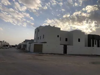 عمارة للبيع في شارع اسيد بن الحضير, حي الإسكان, مدينة المجمعه, منطقة الرياض صورة 5