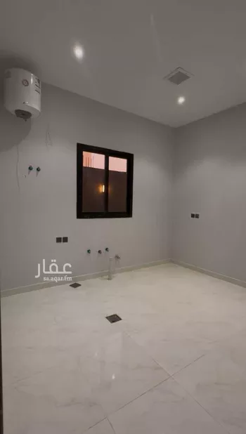دور للبيع في شارع الحسن الخطير, حي عكاظ, مدينة الرياض, منطقة الرياض صورة 2