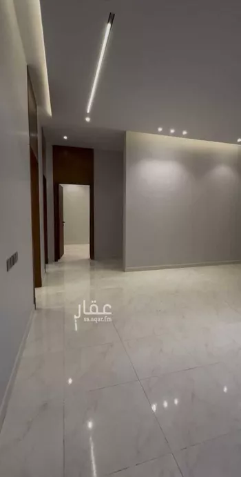 دور للبيع في شارع الحسن الخطير, حي عكاظ, مدينة الرياض, منطقة الرياض صورة 3