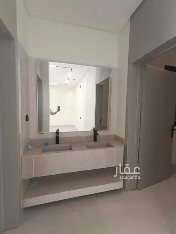 فيلا للبيع في شارع طريق ديراب الفرعي, حي عكاظ, مدينة الرياض, منطقة الرياض صورة 5