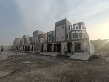 دور للبيع في شارع مسلم, حي بدر, مدينة الرياض, منطقة الرياض صورة 3
