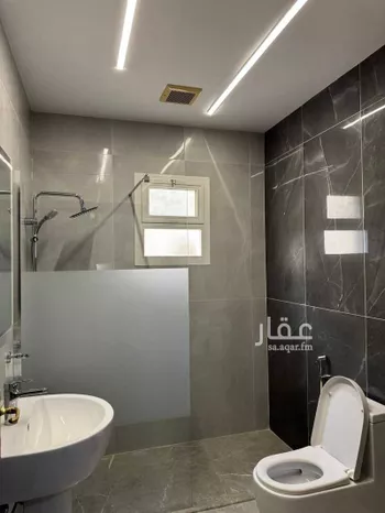 فيلا للإيجار في شارع المهندس مساعد العنقري, حي الورود, مدينة الرياض, منطقة الرياض صورة 5