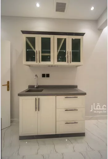 شقة للإيجار في شارع الاميرة سارة بنت احمد السديري, حي الضباط, مدينة الرياض, منطقة الرياض صورة 2