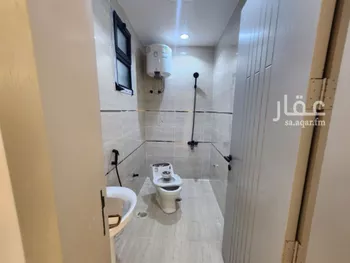 دور للبيع في شارع الحسن السكري, حي بدر, مدينة الرياض, منطقة الرياض صورة 5