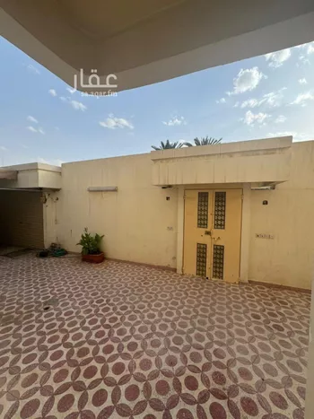 فيلا للبيع في شارع حسان الأسلمي, حي ظهرة البديعة, مدينة الرياض, منطقة الرياض صورة 3