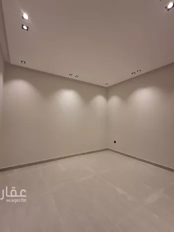 دور للبيع في شارع محمد بن الحارث التغلبي, حي عكاظ, مدينة الرياض, منطقة الرياض صورة 2