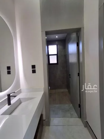 دور للبيع في شارع سفيان بن الحارث, حي الحزم, مدينة الرياض, منطقة الرياض صورة 2