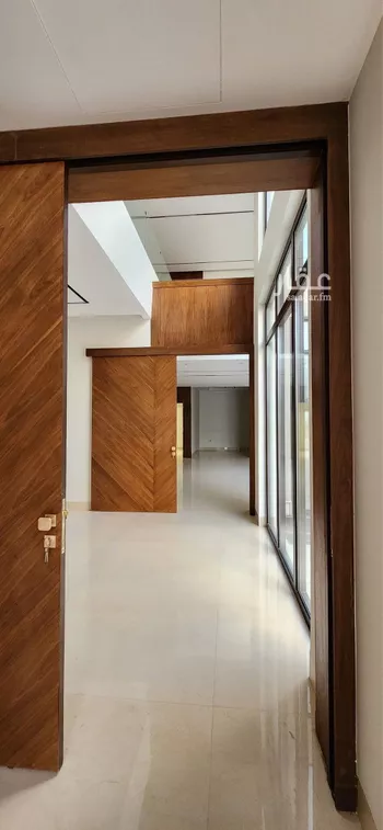 فيلا للبيع في شارع أبي مسحل, حي المهدية, مدينة الرياض, منطقة الرياض صورة 2