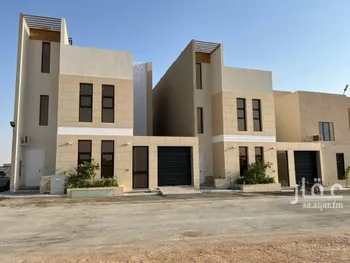 فيلا للبيع في شارع عبدالقادر بن عبدالوارث, حي المهدية, مدينة الرياض, منطقة الرياض صورة 3