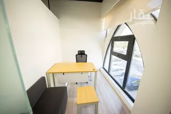 مكتب تجاري للإيجار في شارع ابن كثير, حي الملك عبدالعزيز, مدينة الرياض, منطقة الرياض صورة 2
