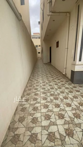فيلا للبيع في شارع وادي خيبر, حي الدار البيضاء, مدينة الرياض, منطقة الرياض صورة 2