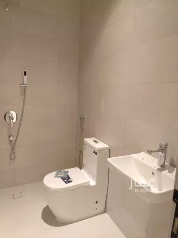 عمارة للإيجار في شارع جعفر بن هاشم, حي العارض, مدينة الرياض, منطقة الرياض صورة 2