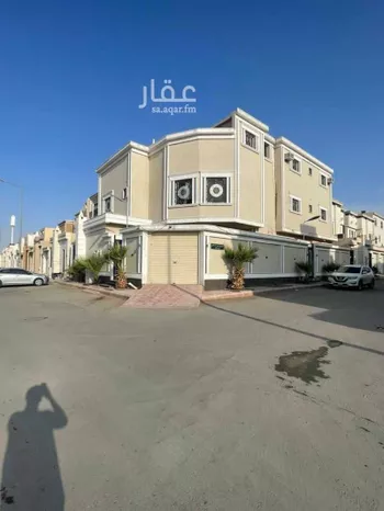 فيلا للبيع في شارع محمد بن أحمد الفاسي, حي الرمال, مدينة الرياض, منطقة الرياض صورة 3