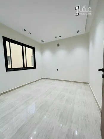 دور للبيع في شارع صالح كمال الدين, حي عكاظ, مدينة الرياض, منطقة الرياض صورة 5